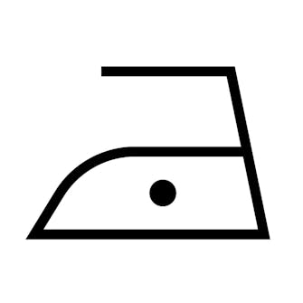 Må strykes på lav varme Vaskesymbolet med én prikk midt på strykejernet betyr at plagget skal strykes på lav varme.